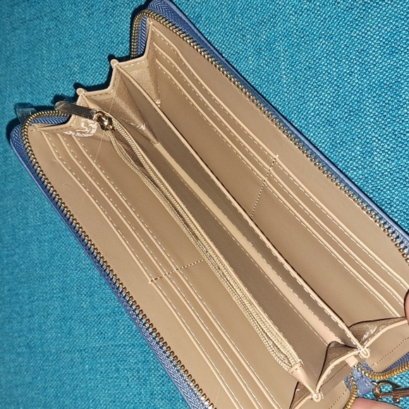 Anne Klein Blue Leather Wristlet Wallet. New. - Picture 4 of 7